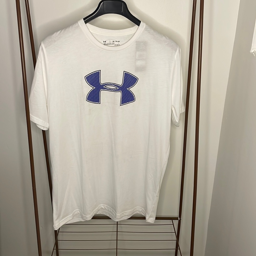 UA. White and royal blue tshirt